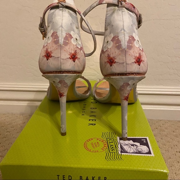 Ted baker floral sandals - Picture 3 of 6